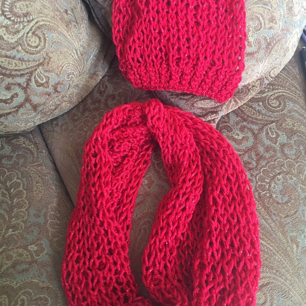 Set of Cowl and hat